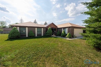 1641 Whitehall Dr, Lima, OH 45805