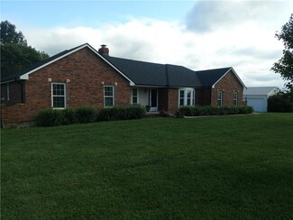 3321 N Juanita Dr, Buckner, MO 64016