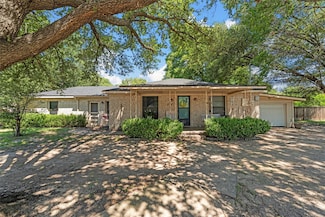 200 Brenda St, Waco, TX 76705