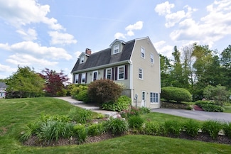 6 Thayer Rd, Medway, MA 02053