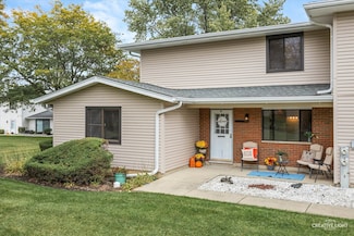 135 Fairlane Ct Unit B, Bloomingdale, IL 60108