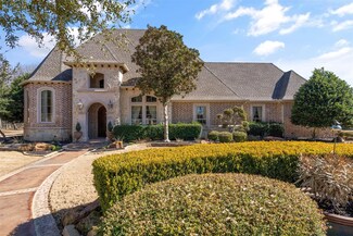 105 Mulligan Ct, Waxahachie, TX 75165