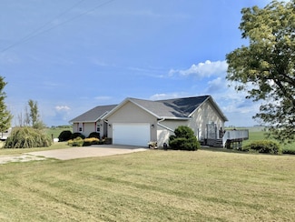 720 Smit Rd, Prophetstown, IL 61277