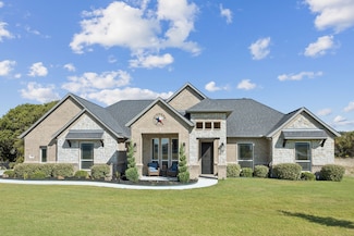 300 Oak Meadow Ln, Weatherford, TX 76085