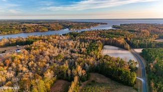 821 Bennett Neck Rd, Grantsboro, NC 28529