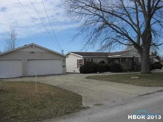 1891 Mermill Rd, Bradner, OH 43406