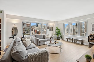 200 E 62nd St Unit 16B, New York, NY 10065