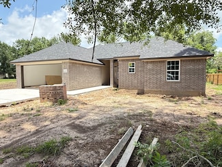 2639 Cr-769c, Brazoria, TX 77422