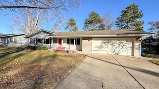 1620 Calvary Hill Ln, Saint Cloud, MN 56301