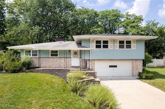 7654 Ragall Pkwy, Middleburg Heights, OH 44130