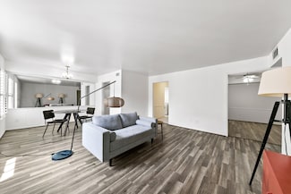 361 N Post Oak Ln Unit 231, Houston, TX 77024