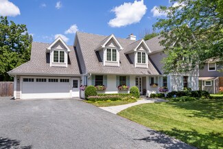 595 Dundee Rd, Glencoe, IL 60022