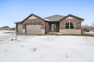 309 S Rathje Rd, Peotone, IL 60468