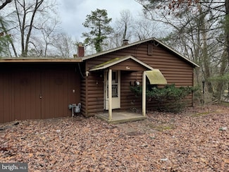 2 W Lake Ave, Medford, NJ 08055