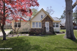 363 Arrowhead Dr, Brick, NJ 08724