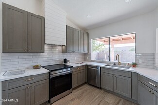 8035 S Kenwood Ln Unit 18, Tempe, AZ 85284