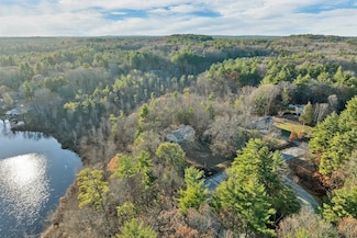 7 Phoenix Dr, Kingston, NH 03848