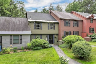 824 Hard Rd Unit A2, Hartford, VT 05059