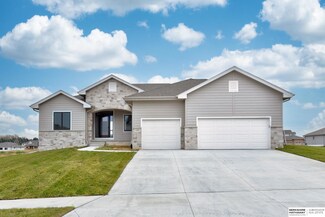 11527 S 117th St, Papillion, NE 68046