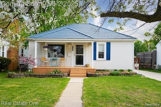 1205 George St, Lansing, MI 48910