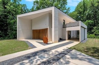 2525 Whites Mill Rd, Decatur, GA 30032