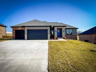 5924 S Franklin Ave, Springfield, MO 65810