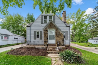 5688 Shawnee Dr, Cleveland, OH 44124
