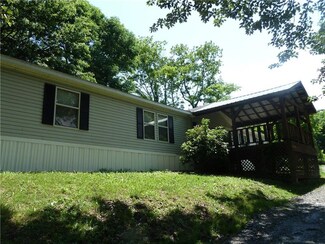 118 Francis Rd, Perryopolis, PA 15473