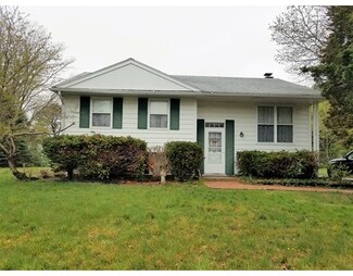 17 Anderson Dr, Marshfield, MA 02050