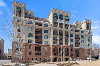 1 Park Vista Ln Unit 120, Winston-Salem, NC 27101