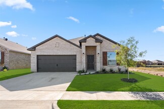 1905 Mohican Dr, Cleburne, TX 76033