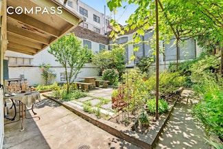 318 11th St Unit 1R, Brooklyn, NY 11215