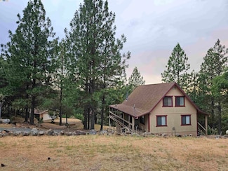 11066 Shadow Hill Dr, Rough and Ready, CA 95975