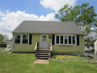 786 N Van Auken St, Elmhurst, IL 60126