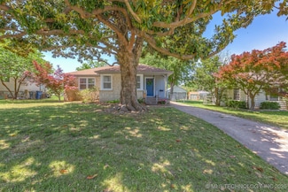 1242 S Richmond Ave, Tulsa, OK 74112