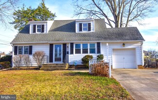 53 Odaniel Ave, Newark, DE 19711