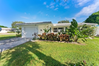 8851 NW 15th St, Plantation, FL 33322