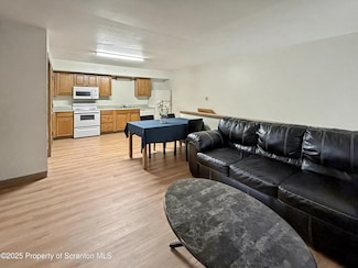 42 Nittany Dr Unit Hemlock 6, Dallas, PA 18612