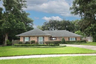 317 Spring Valley Dr, Altamonte Springs, FL 32714