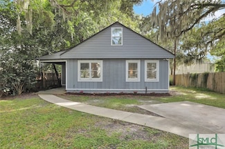 323 Dennis St, Savannah, GA 31406