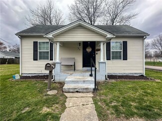 816 S 1st St, Scottsburg, IN 47170