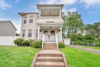 31 Geneva St, Indian Orchard, MA 01151