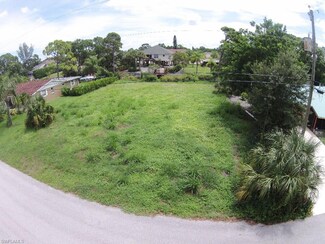 27280 Jolly Roger Ln, Bonita Springs, FL 34135