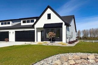 9710 Dice Rd, Freeland, MI 48623