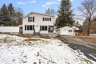 14 Johnson St, Bedford, NH 03110