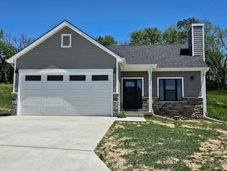 1004 Hillside Dr, Neola, IA 51559