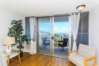 1541 Dominis St Unit 1601, Honolulu, HI 96822