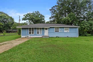 201 Herrod St, Petal, MS 39465