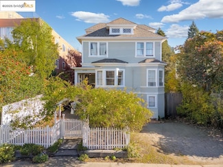 2535 Hillegass Ave, Berkeley, CA 94704