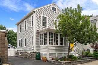 8 Nahant Ave, Dorchester, MA 02122